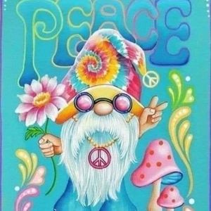 Meet your Posher, Suzanne